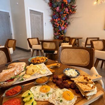 Perla - Coffee & Tea Near Me - Woodbridge Township, New Jersey Perla - Coffee & Tea Near Me - Woodbridge Township, New Jersey