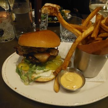 The Carbon Bar - burger - Barbeque Near Me - Toronto, Ontario
