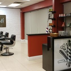 Carlo's Barber Shop - Photo