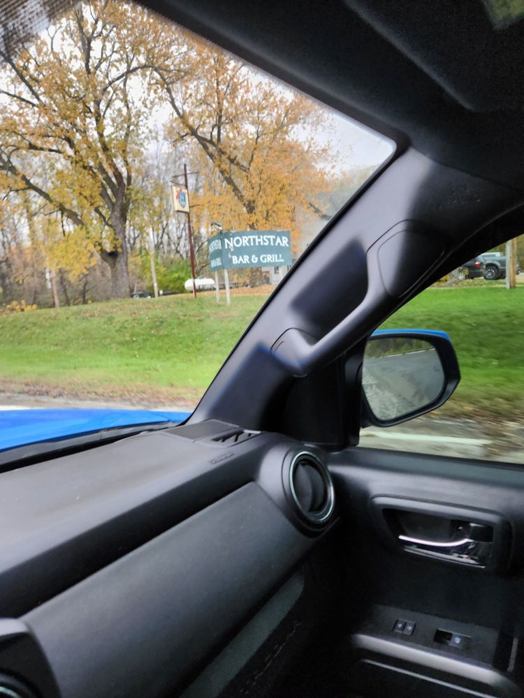 FRONTIER BAR Updated September 2024 20 Photos 109 N Main St