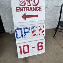 Std Flea Market - Sign outside