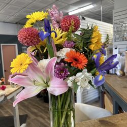Columbia City Bouquet - The "bad" bouquet that was spruced up and revived at Columbia City bouquet..so thankful for the fix!