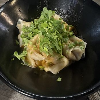 Bee Dumpling - Spicy wontons - Chinese Near Me - Austin, Texas