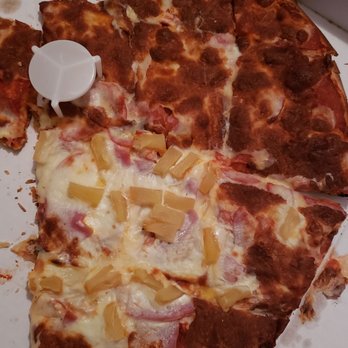 Hampton Hill pizza - Burnt Pepperoni Pizza - Pizza Near Me - Saint Louis, Missouri Hampton Hill pizza - Burnt Pepperoni Pizza - Pizza Near Me - Saint Louis, Missouri