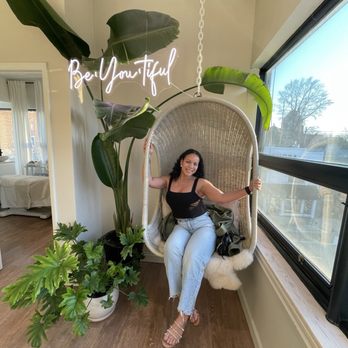 Sandra Velandia - Cute lounge area - Skin Care Near Me - Forest Hills, New York