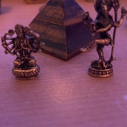 Statues from Tokenz