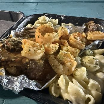 Texas Frontyard bbq - Chef Special Turkey Leg - Barbeque Near Me - San Antonio, Texas