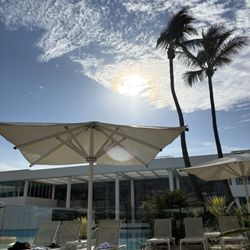 Sheraton Mirage Resort & Spa - Hotel front