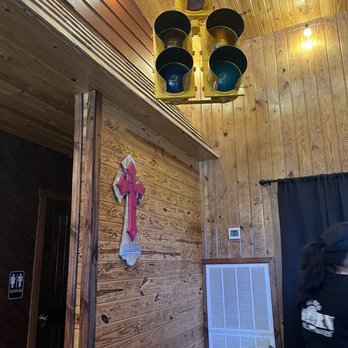 Red Barn Grill & Bakery - Breakfast & Brunch Near Me - Mount Pleasant, Texas