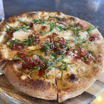 Kitchen Social - Margarita pizza - New American Near Me - Dublin, Ohio Kitchen Social - Margarita pizza - New American Near Me - Dublin, Ohio