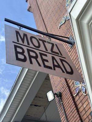 Motzi Bread by null