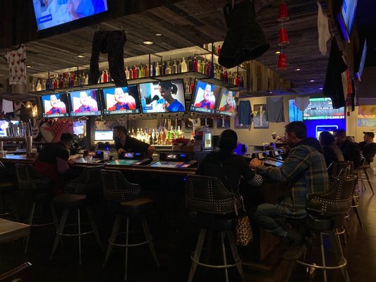 Distill - A Local Bar - Centennial by null