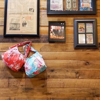 Class 302 Tea Cafe - Interior decor - Taiwanese Near Me - Irvine, California