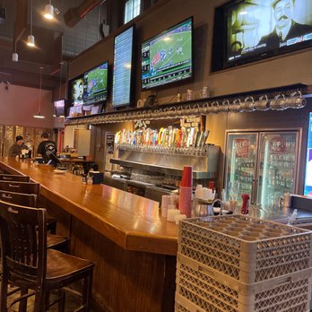 Old Chicago Pizza + Taproom - Taps of multiple brews - Pizza Near Me - DULUTH, Minnesota
