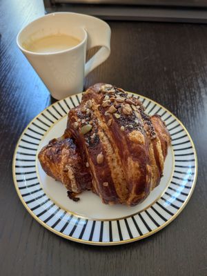 Hahdough German Bakery by null