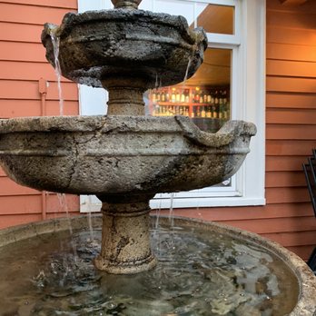Girardi's Osteria - Sitting outside next to this lovely fountain enjoying a Sunday evening meal. - Italian Near Me - Edmonds, Washington