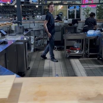 Handroll By Zeppin - Wipe his unwashed hands on his pants - Sushi Bars Near Me - Eastvale, California Handroll By Zeppin - Wipe his unwashed hands on his pants - Sushi Bars Near Me - Eastvale, California