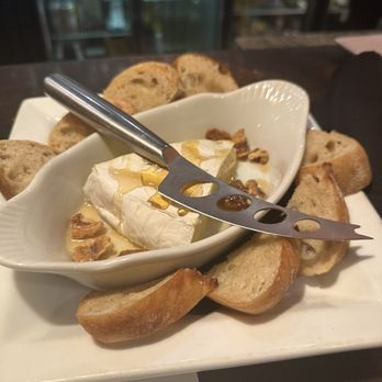 The Wine Bar At Vintner Valley - Baked brie - Pizza Near Me - Morgantown, West Virginia The Wine Bar At Vintner Valley - Baked brie - Pizza Near Me - Morgantown, West Virginia