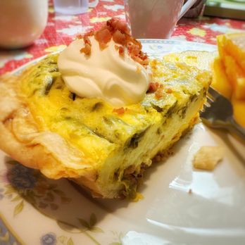 Cafe De Coco - French quiche with asparagus and bacon topped with crème fraîche and fresh pineapple and oranges. Yummmm - Cafes Near Me - Nampa, Idaho