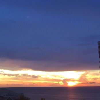 360° Rooftop - Beautiful sunset view from rooftop - Cocktail Bars Near Me - Saint Pete Beach, Florida