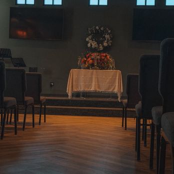 Grace Pointe - Bldg. 2 Sanctuary (pulpit and center aisle) - Churches Near Me - Tucson, Arizona Grace Pointe - Bldg. 2 Sanctuary (pulpit and center aisle) - Churches Near Me - Tucson, Arizona