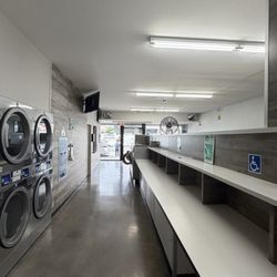 Hacienda's Dirty Laundry - laundromat