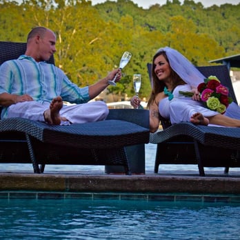 Waterfront Weddings - Wedding Planning Near Me - Osage Beach, Missouri Waterfront Weddings - Wedding Planning Near Me - Osage Beach, Missouri