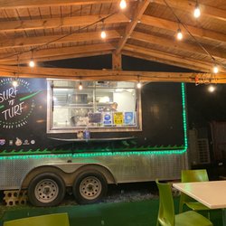 Surf 'n' Turf - Order at the window