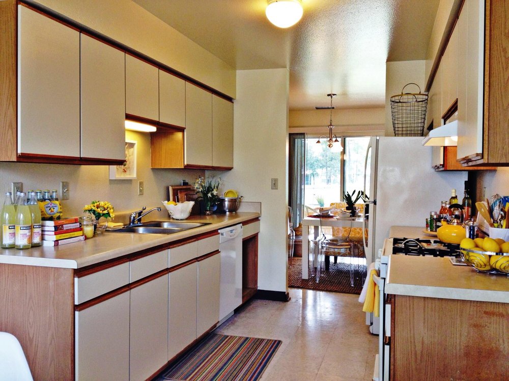 COMMANDO VILLAGE Updated October 2024 302 Blessinger Dr, Fort