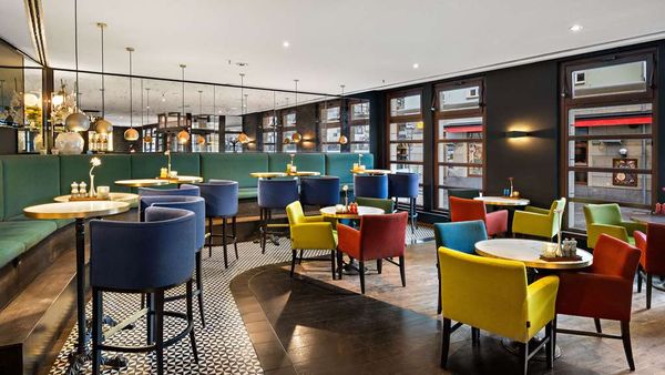 Hilton Dresden by null