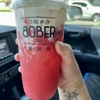 Bober Tea & Coffee - Chizu strawberry green tea - Bubble Tea Near Me - Folsom, California