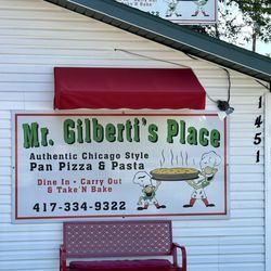 Mr Gilberti's Place Chicago Pizza - Outside