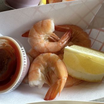 Sunset Grille & Raw Bar - Happy hour shrimp - Seafood Near Me - Marathon, Florida Sunset Grille & Raw Bar - Happy hour shrimp - Seafood Near Me - Marathon, Florida