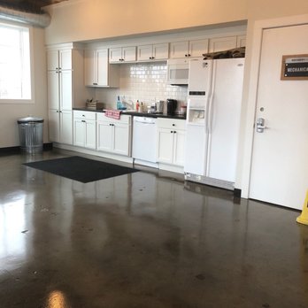 Christina's Complete Clean - Home Cleaning Near Me - Indianapolis, Indiana