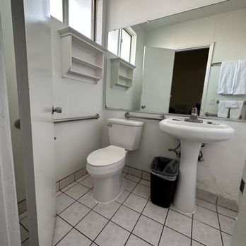 American Inn - Hotels Near Me - Perris, California American Inn - Hotels Near Me - Perris, California