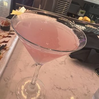 Oku - Perfect cosmo - Sushi Bars Near Me - Santa Barbara, California