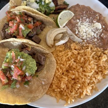 Evaga Lounge - 3 taco platter - Lounges Near Me - Oceanside, California