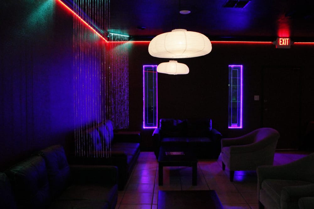 HABIBI HOOKAH LOUNGE Updated September 2024 30 Photos & 28 Reviews 3322 McHenry Ave