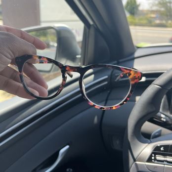 Stanton Optical - Glass hinge fixed - Eyewear & Opticians Near Me - La Mesa, California