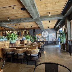 Caffe Bene - Interior