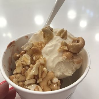 Morgenstern's - Burnt honey vanilla and rocky road w Honeyed Cashews - Ice Cream & Frozen Yogurt Near Me - New York, New York Morgenstern's - Burnt honey vanilla and rocky road w Honeyed Cashews - Ice Cream & Frozen Yogurt Near Me - New York, New York