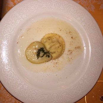 Il Profeta - Pear ravioli (split btw 6 people) - Tuscan Near Me - Florence, FI Il Profeta - Pear ravioli (split btw 6 people) - Tuscan Near Me - Florence, FI