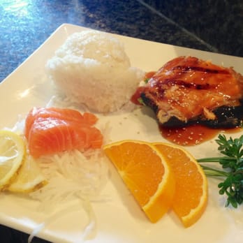Cha Cha Sushi - Salmon and sashimi platter - Sushi Bars Near Me - San Jose, California