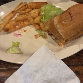 Hochatown Saloon - Fish po boy sandwich - Sports Bars Near Me - Broken Bow, Oklahoma
