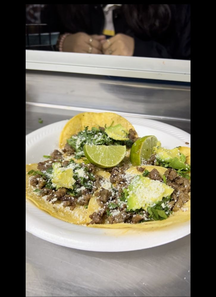 Antojitos Los Amigos