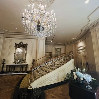 The Westgate Hotel - Staircase in the lobby giving Titanic vibes - Hotels Near Me - San Diego, California