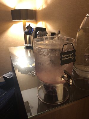 The Ritz-Carlton, Denver by null