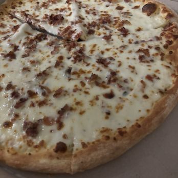 Domino's Pizza - Brooklynn style pizza with extra sauce and no discernible cheese. - Pizza Near Me - Lathrup Village, Michigan Domino's Pizza - Brooklynn style pizza with extra sauce and no discernible cheese. - Pizza Near Me - Lathrup Village, Michigan