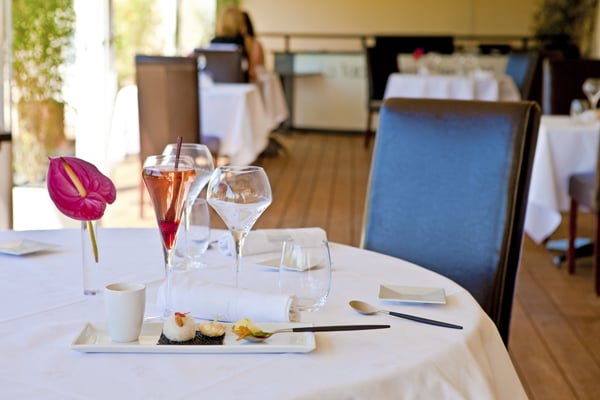 La Table Saint Crescent by null