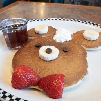 Black Bear Diner Downey - Diners Near Me - Downey, California